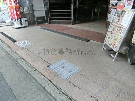 正面玄関