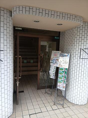 正面玄関