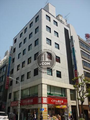 銀座龍岡ビルの外観写真
