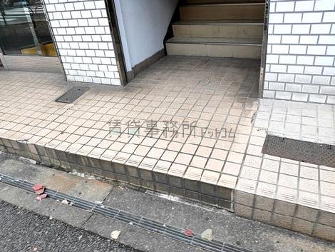 正面玄関