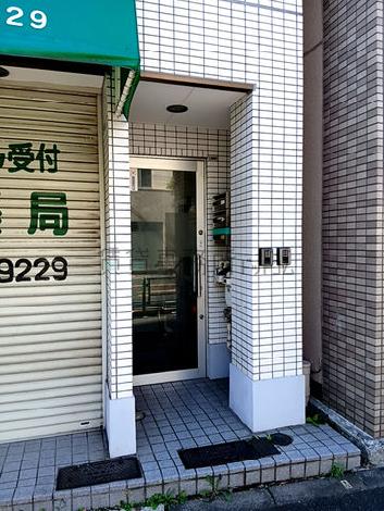 正面玄関
