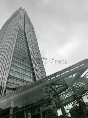 近未来感がある外壁