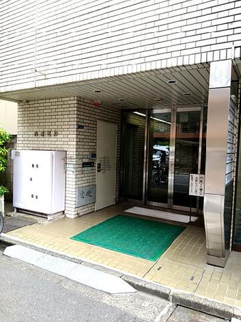 正面玄関