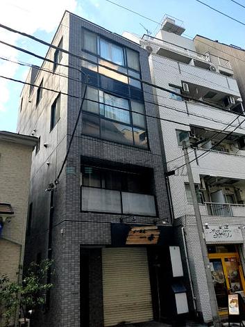 高橋ビルの外観写真