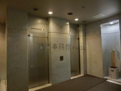 エレベーターを二基ご用意