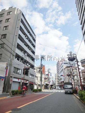 鍋屋横丁沿い