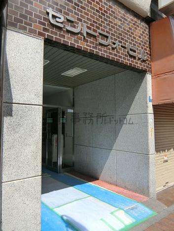 正面玄関