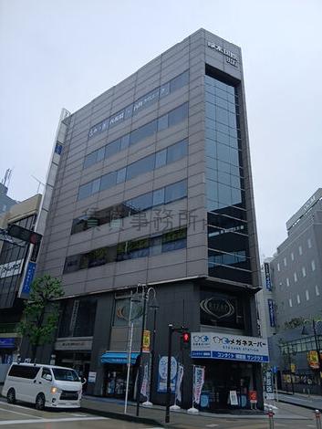 厚木国際ビルの外観写真