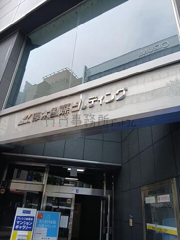 正面玄関