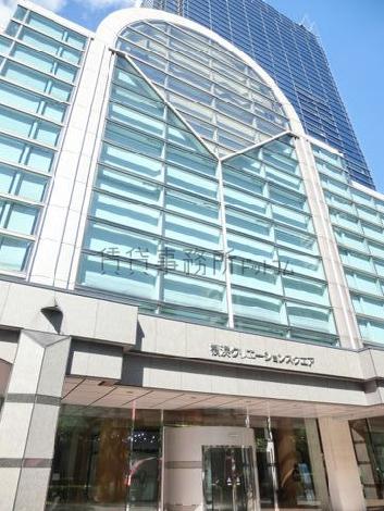 南西側玄関回りの様子