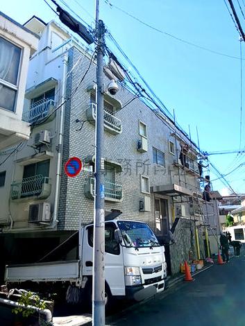 荒井マンションの外観写真