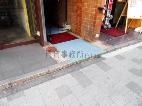 正面玄関