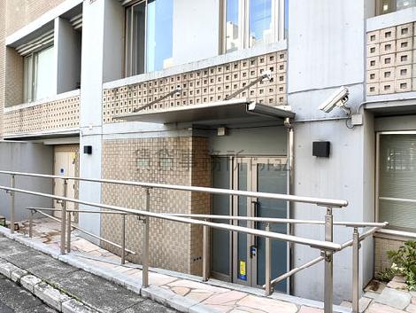 正面玄関