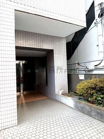 正面玄関