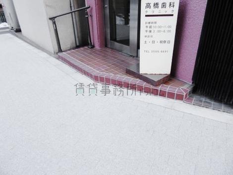 正面玄関