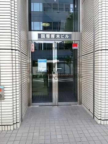 正面玄関