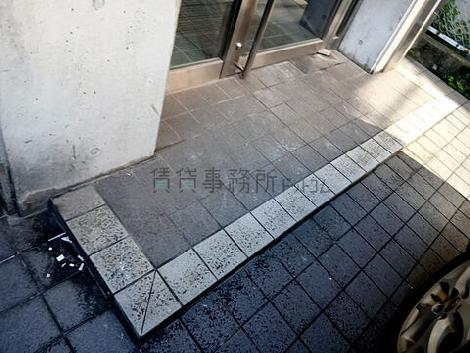 正面玄関