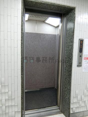 エレベーター