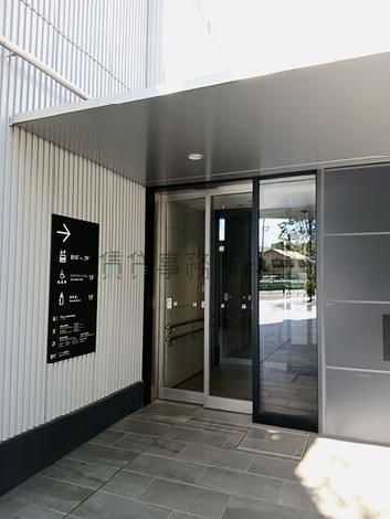 正面玄関