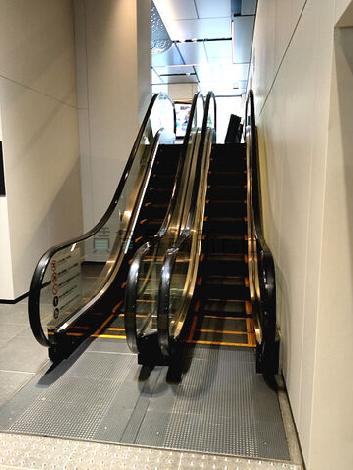 エスカレーター