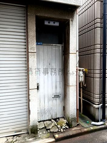 正面玄関