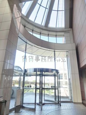 半円空間