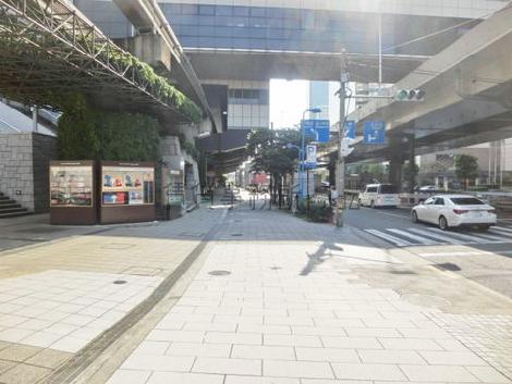 幅広い歩道
