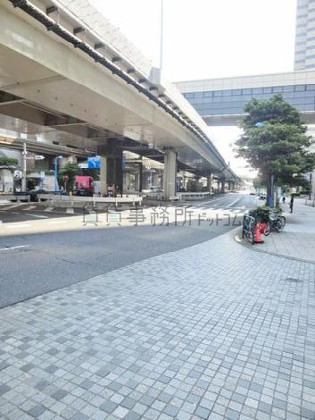 幅広い道路