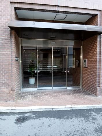 正面玄関