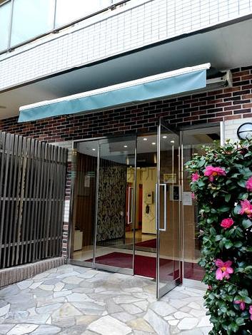 正面玄関