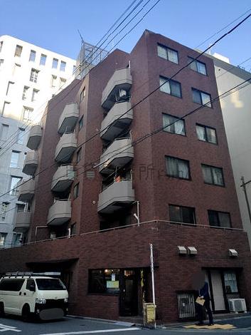 安田神保町マンションの外観写真
