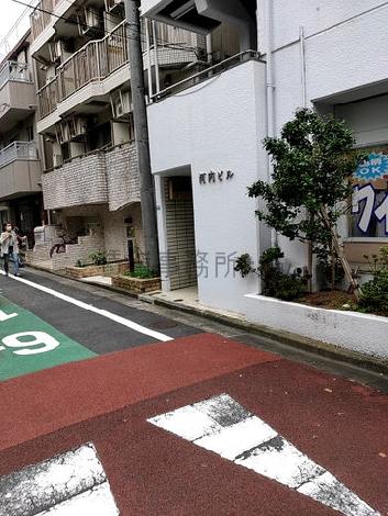 正面玄関