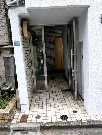 正面玄関