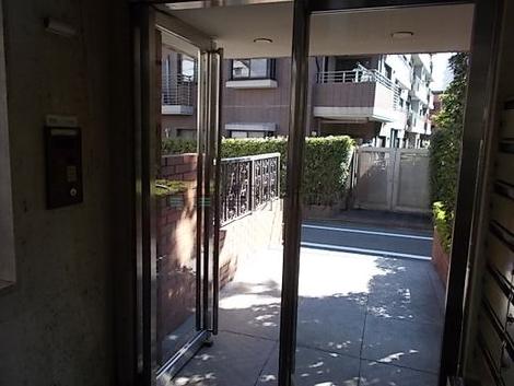 正面玄関