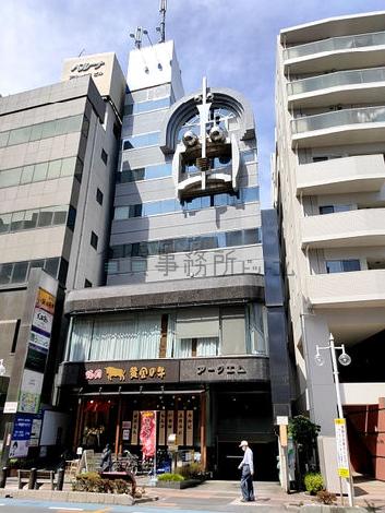 アークエムビルの外観写真