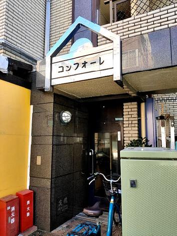 正面玄関
