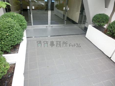 正面玄関