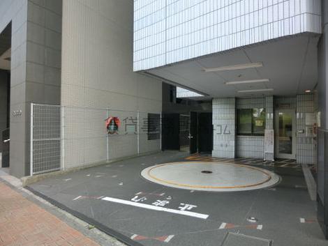 駐車場が設置されています