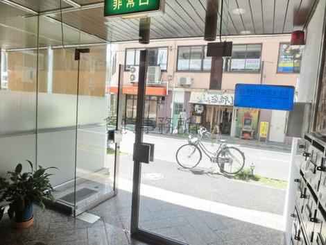 透明度の高いガラス面