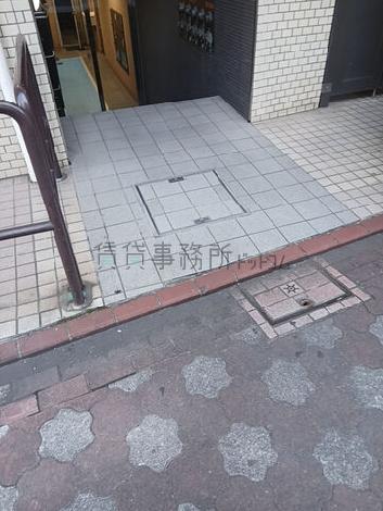 正面玄関