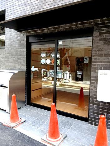 正面玄関