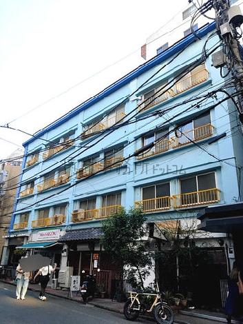 アパルトマンイトウの外観写真