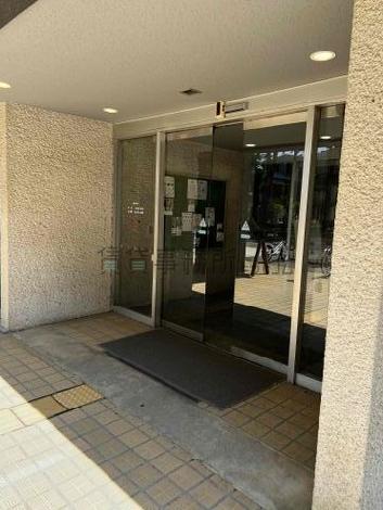 正面玄関