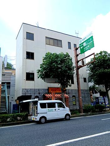 中里ビルの外観写真