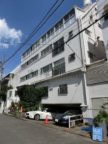 シャトーヒロ本館の外観写真