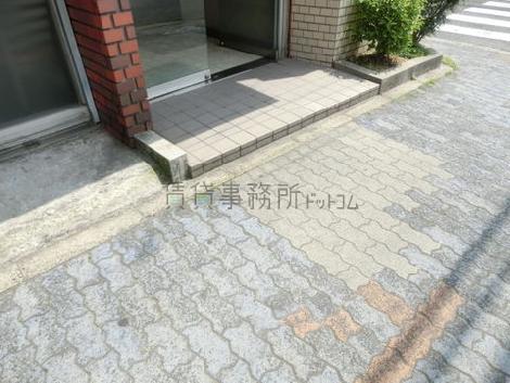 正面玄関