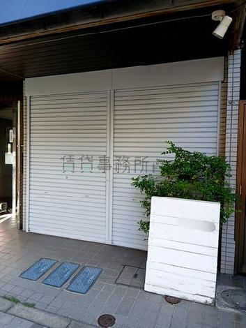 正面玄関