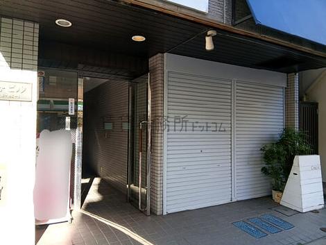 正面玄関