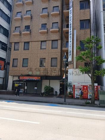 正面玄関