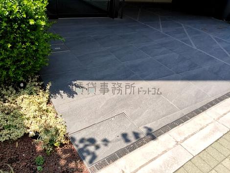 正面玄関